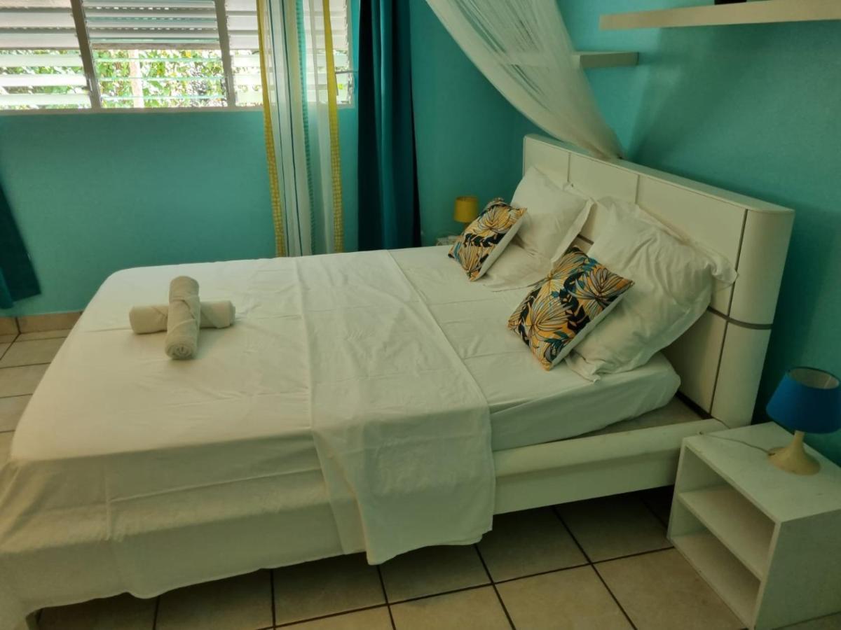 Location Tropical Apartment Sainte-Anne  Bagian luar foto